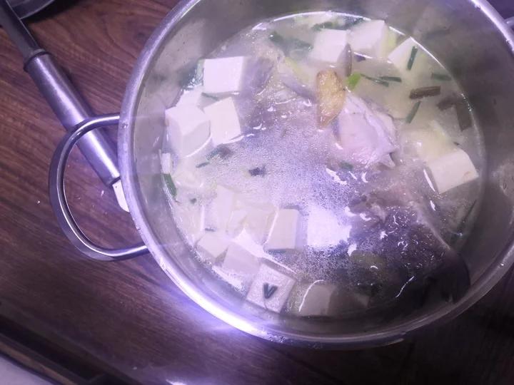 奶白鲫鱼豆腐汤|一条鱼最后的温柔