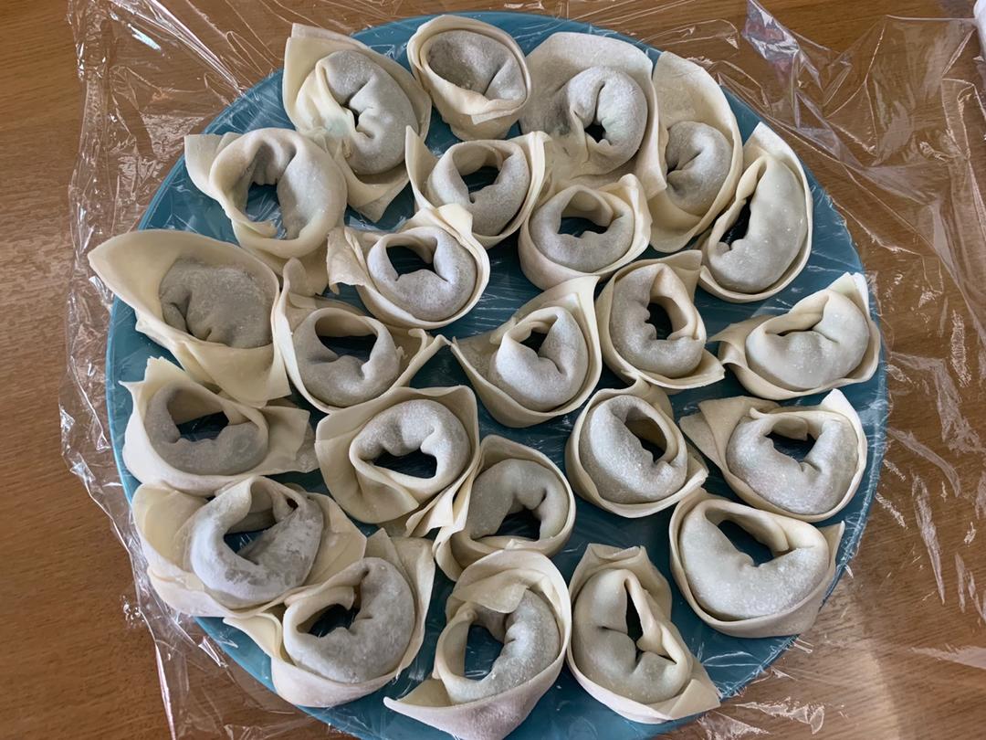 上海荠菜大馄饨