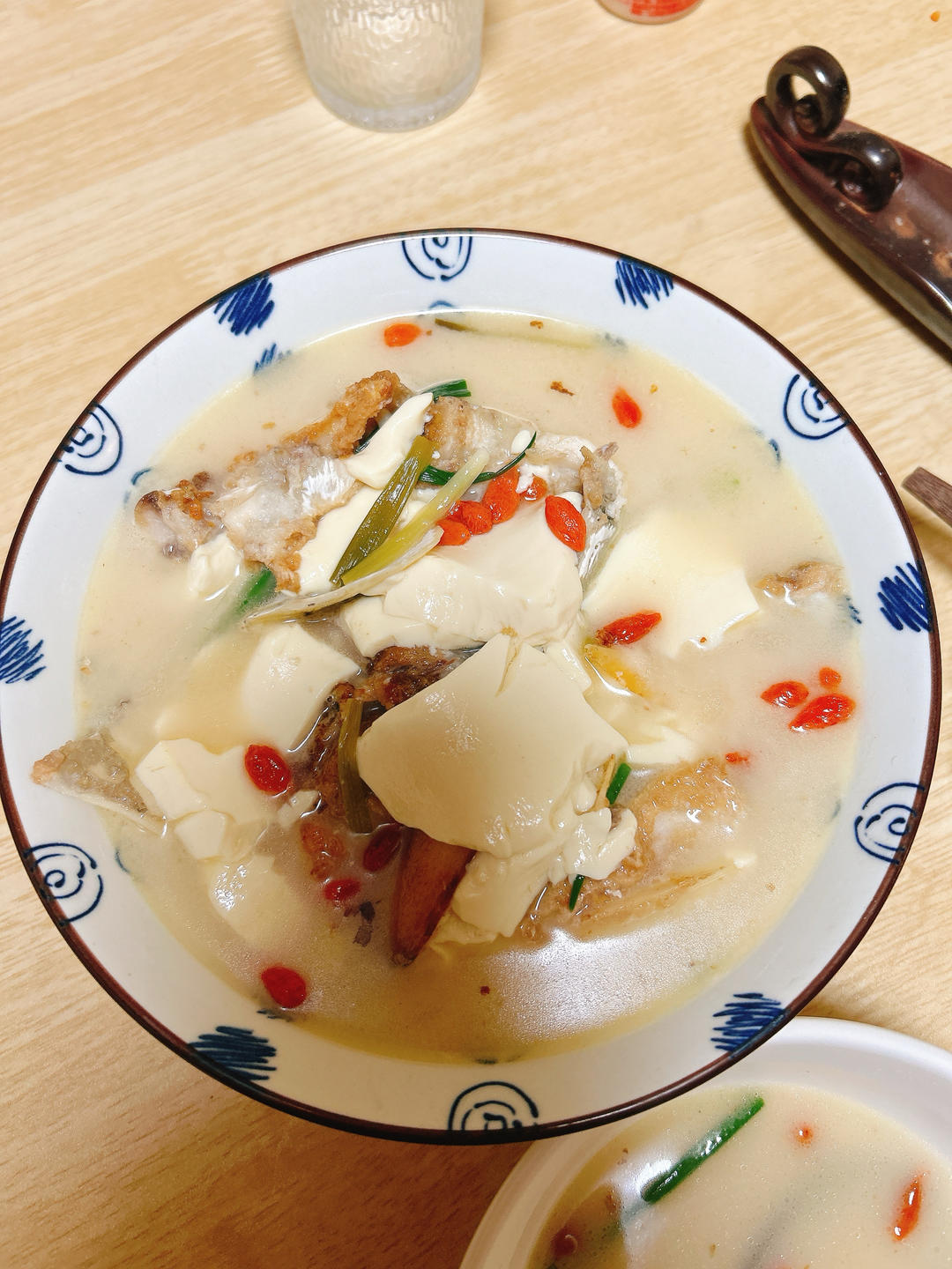 鱼头豆腐汤