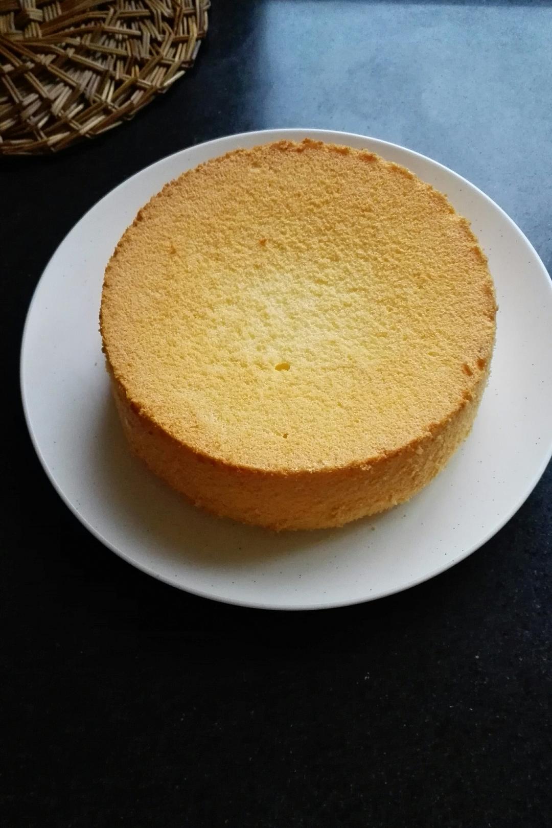 北极光shao做的6寸原味戚风蛋糕