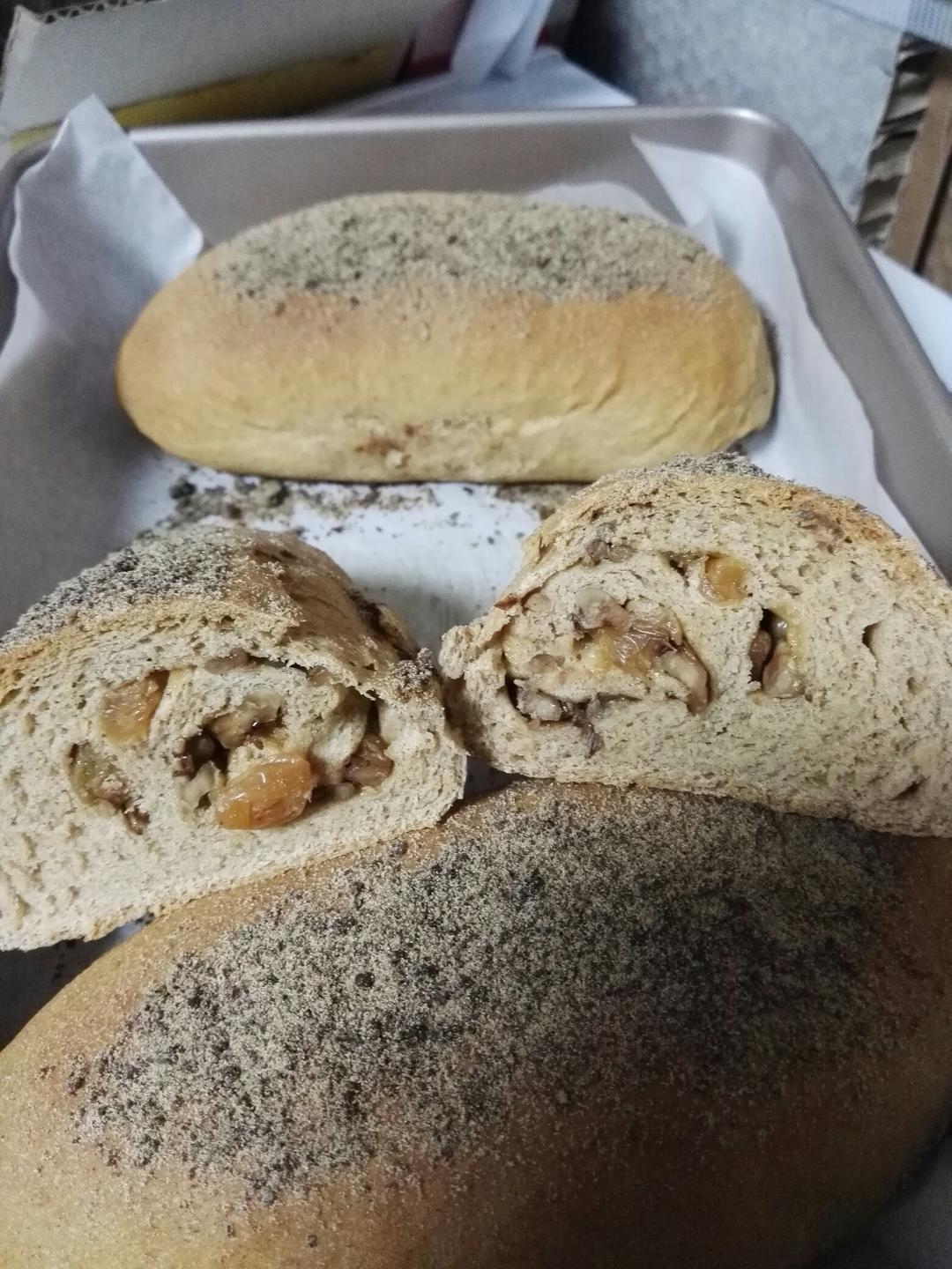 红糖葡萄干核桃面包