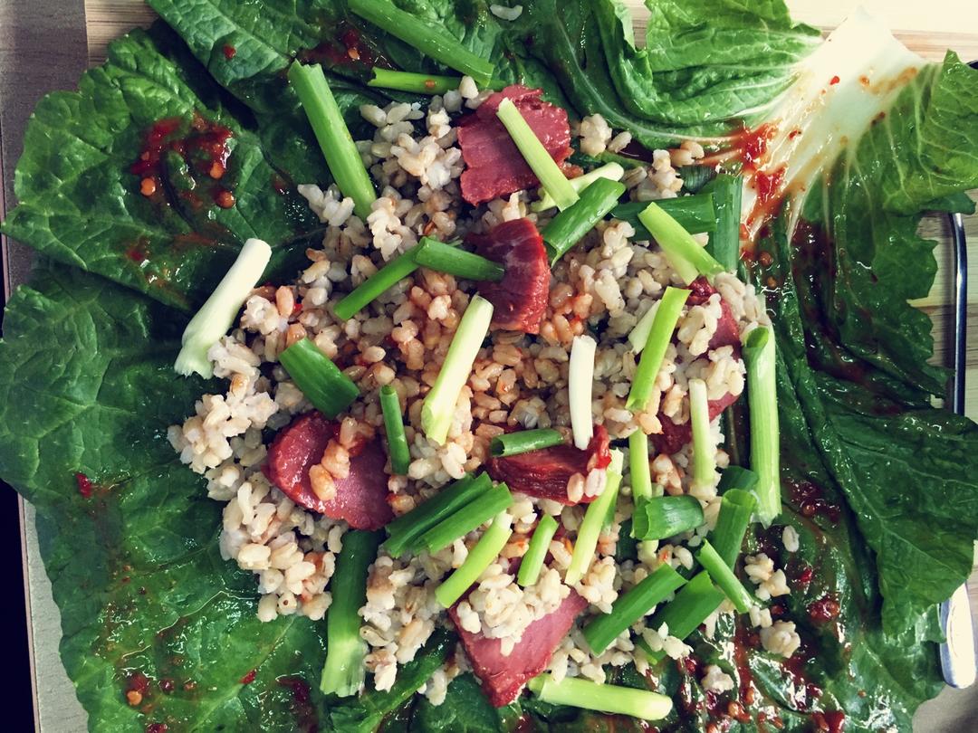 大块牛肉菜包饭