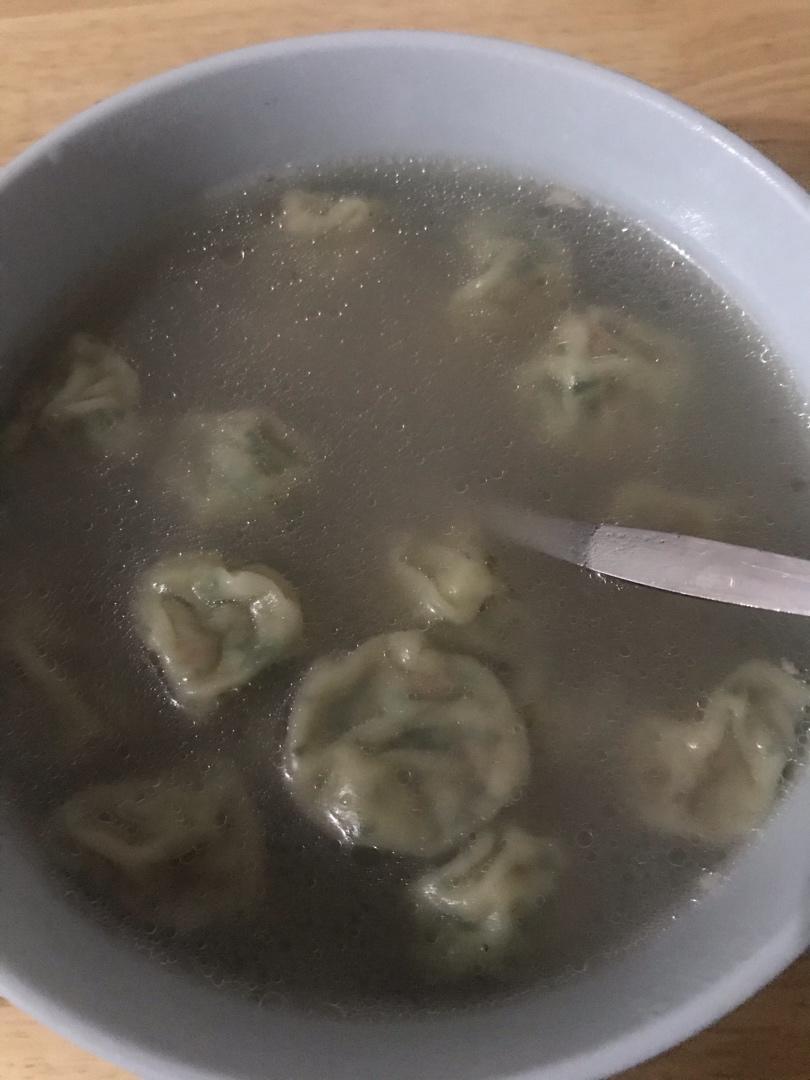 宝宝鱼肉小馄饨—适合9个月以上的宝宝，锻炼宝宝咀嚼能力