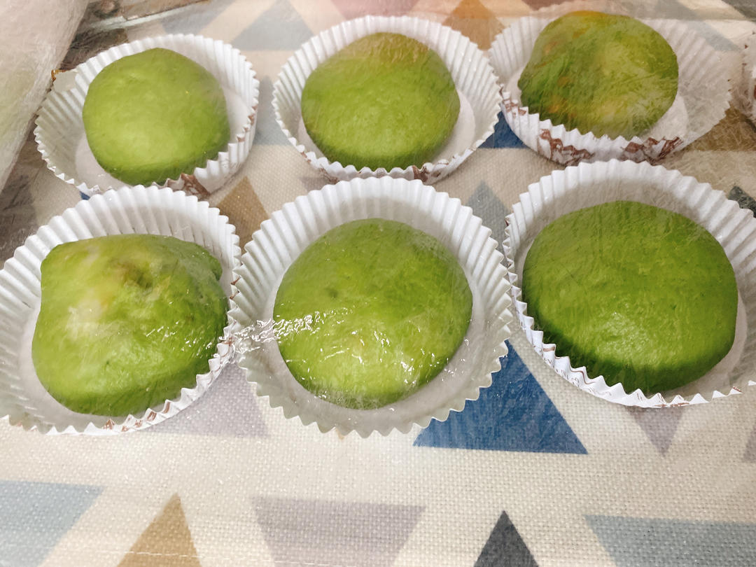 一定要试试‼️这个夏天必吃的斑斓奶香软欧包