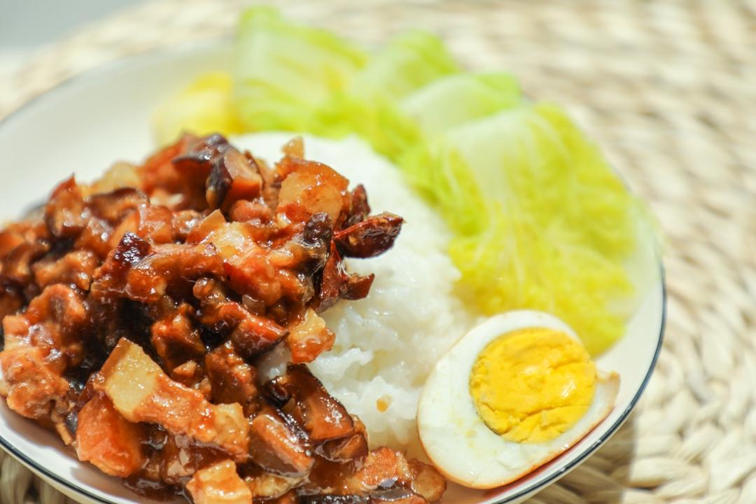 【卤肉饭】