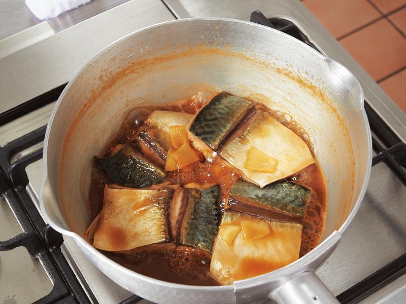 韩式泡菜煮鲭鱼的做法 步骤4