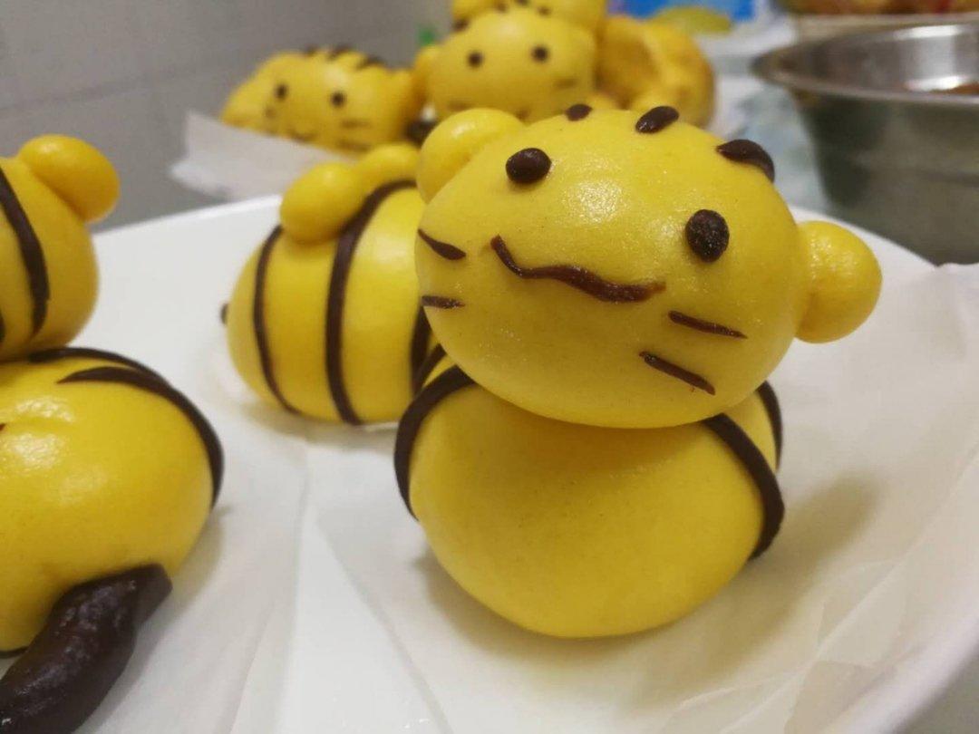 神兽茶色糖做的凯伍德厨师机食谱 - 立体猫咪馒头