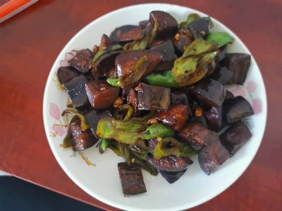 比肉好吃百倍的素炒茄子