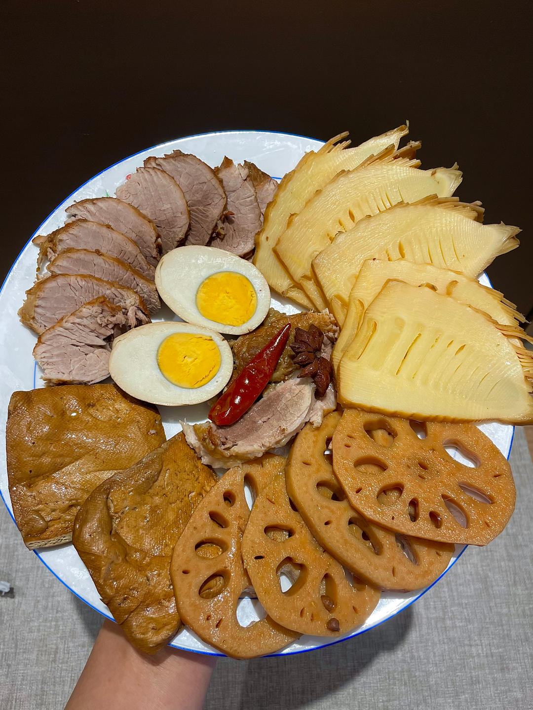 电饭煲卤味一锅出，这个配方太好吃了