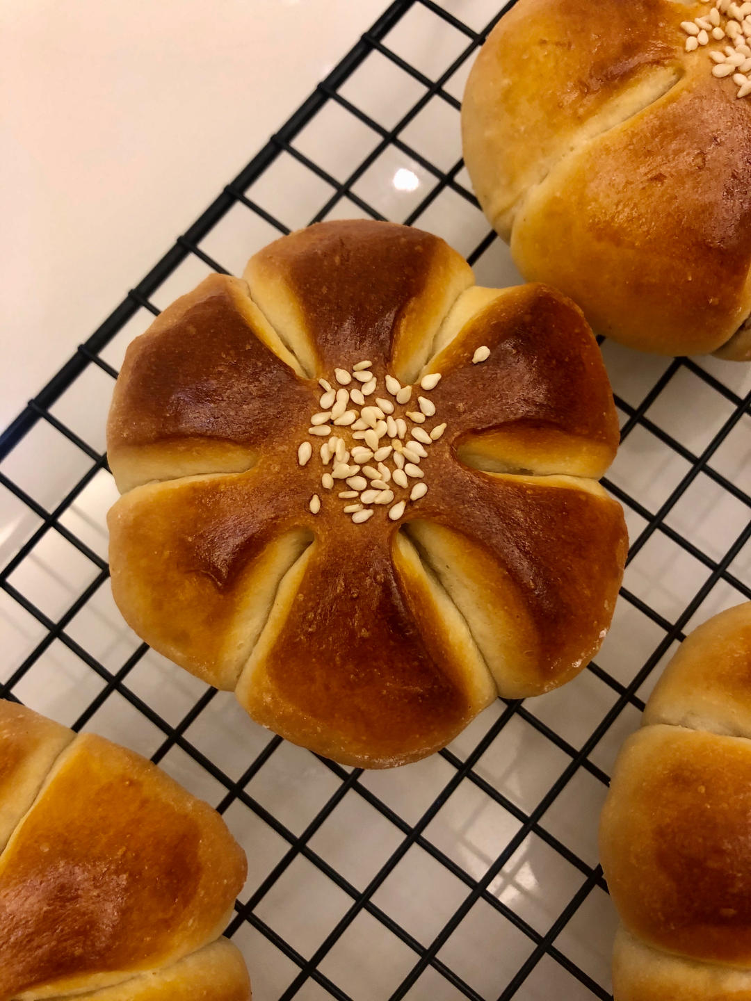 送你一朵小花！豆沙小花面包！