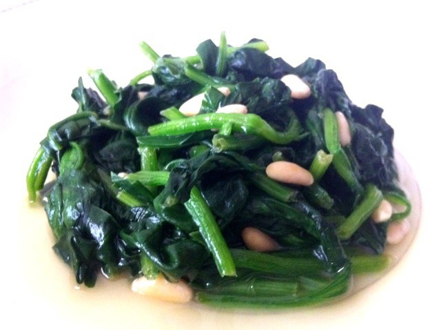 松仁菠菜葡萄干