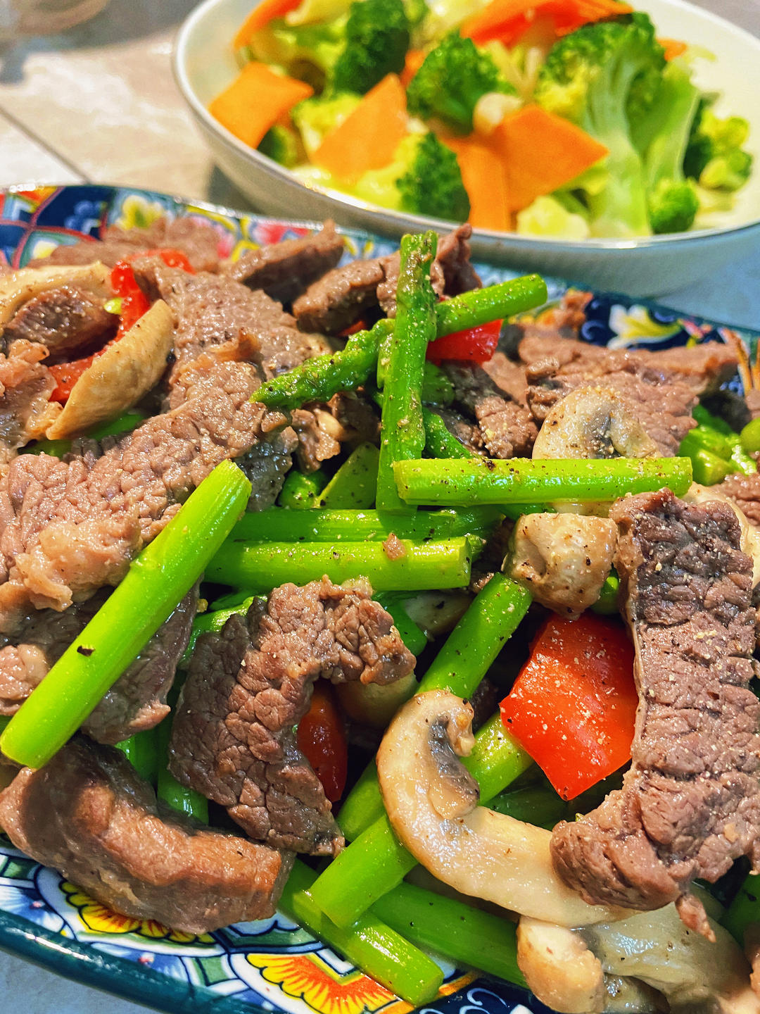 吃春菜 | 芦笋口蘑炒牛肉 助力孩子长高季