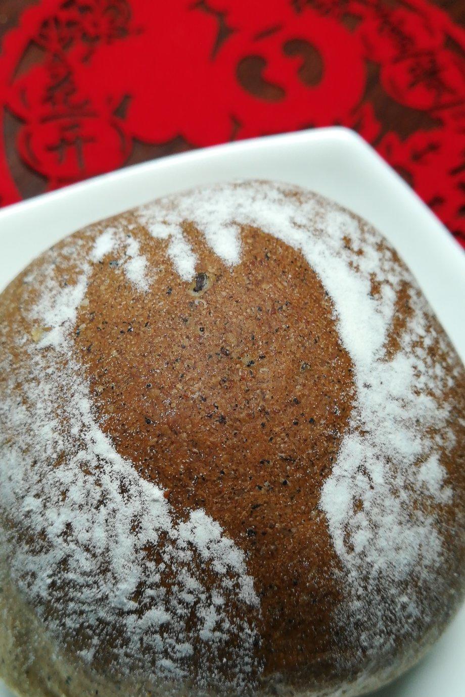 黑芝麻餐包~面包界的黑美人