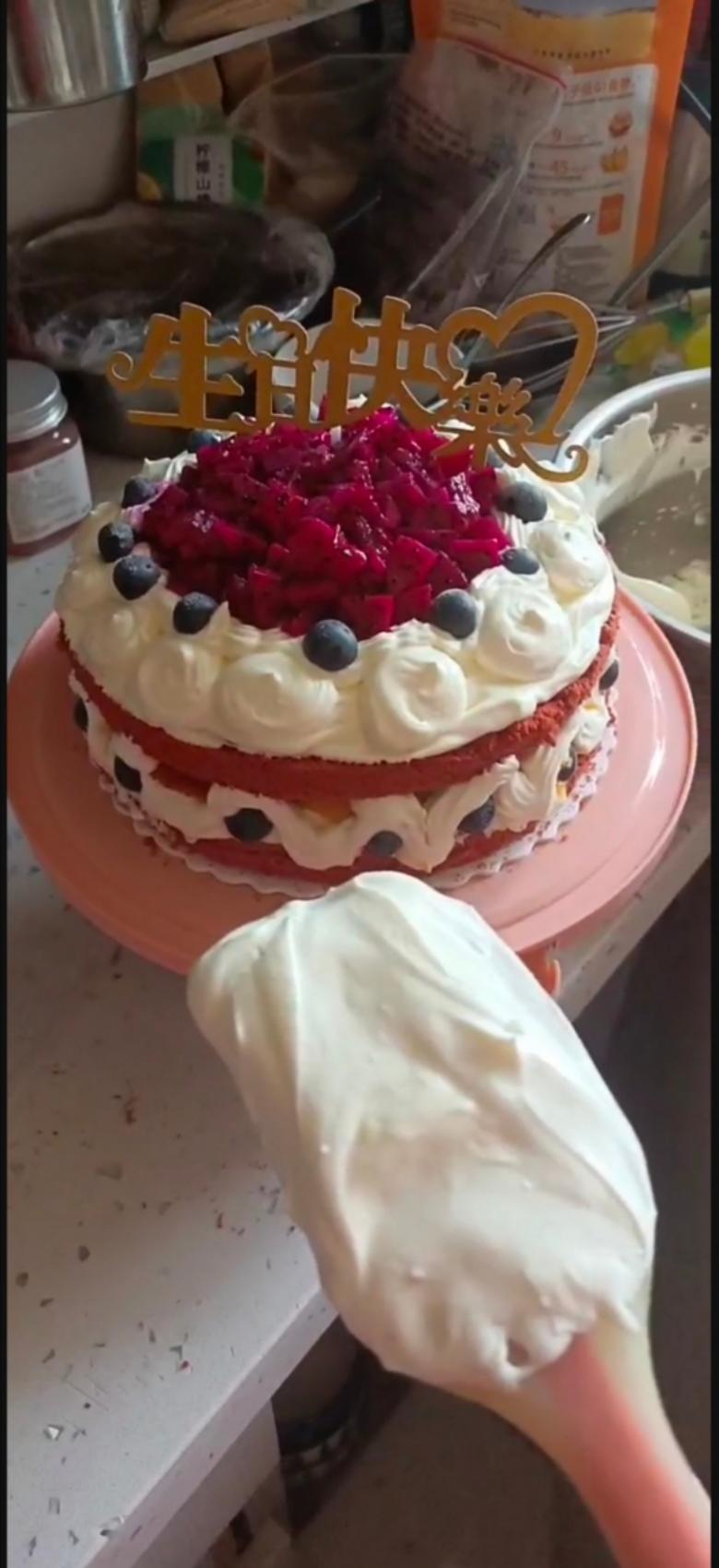 8寸红丝绒蛋糕