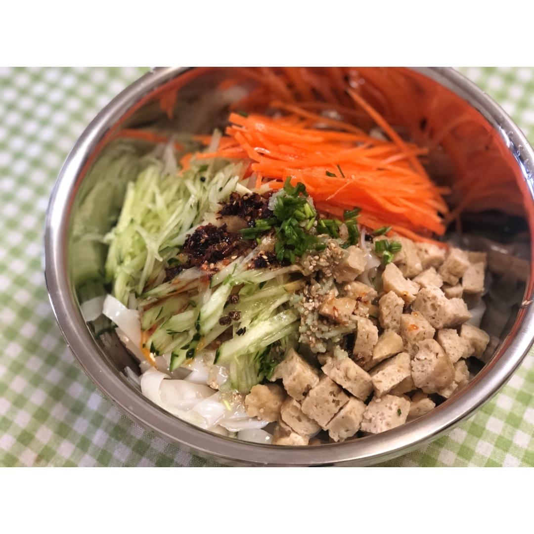 凉皮-家庭自制（告诉你自己做更劲道的秘诀）