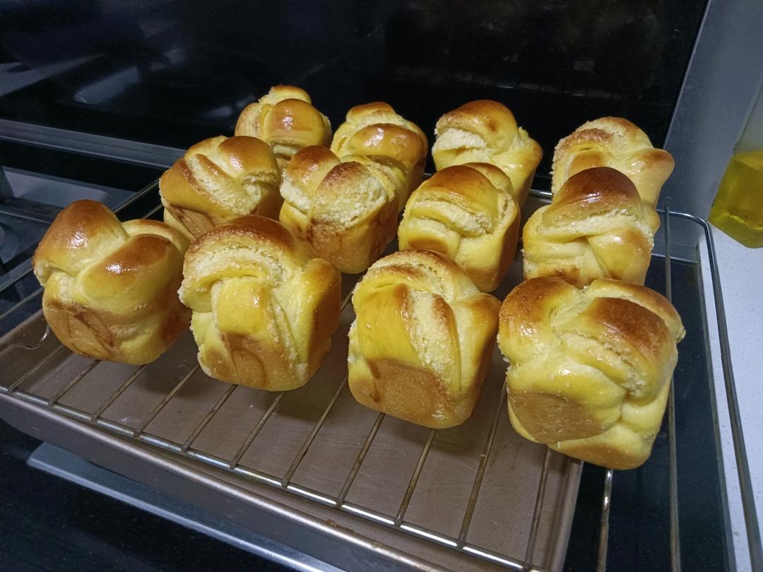 迷你豆沙吐司｜红豆面包｜一口一个