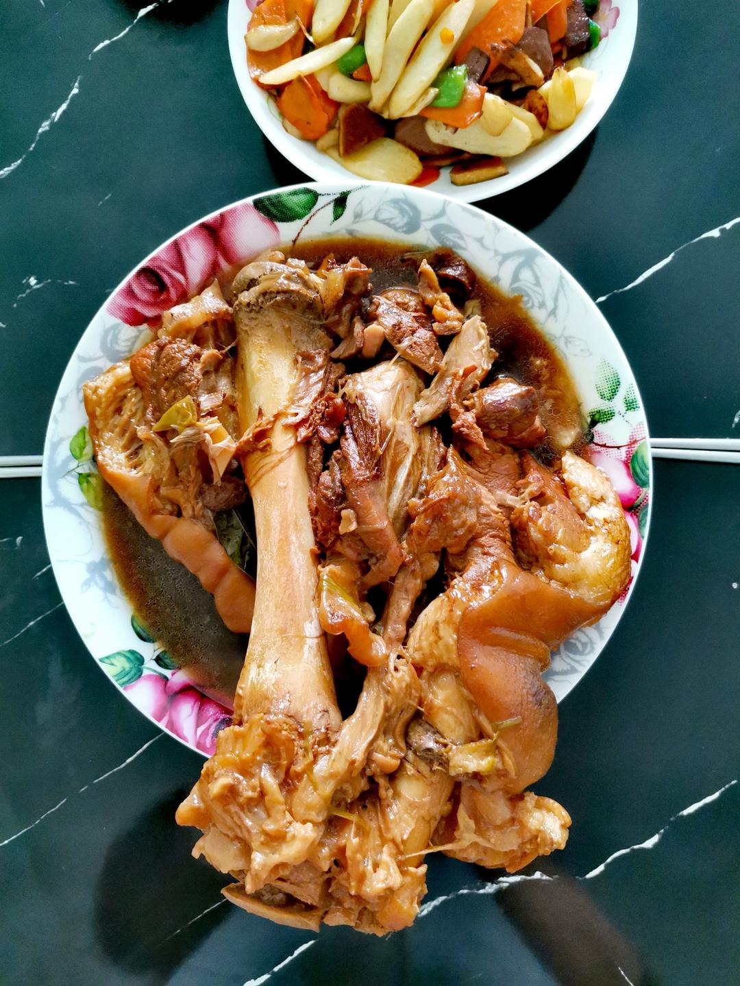 零失败高压锅版卤肘子