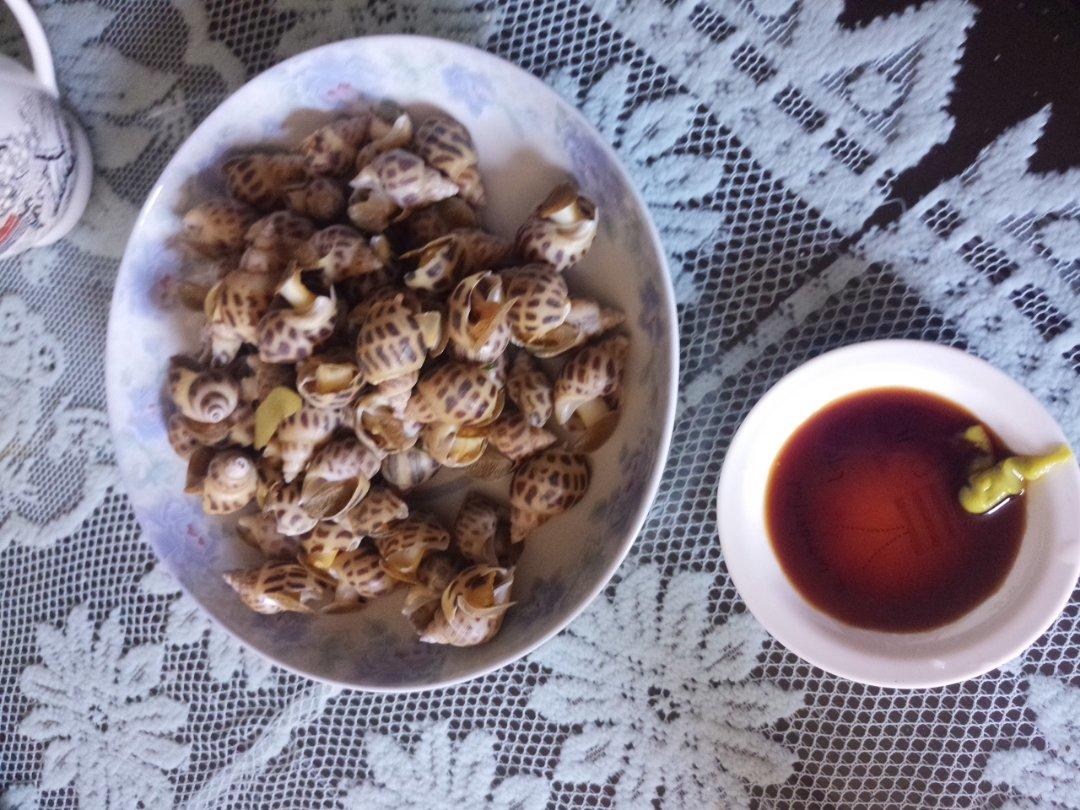 白灼花螺