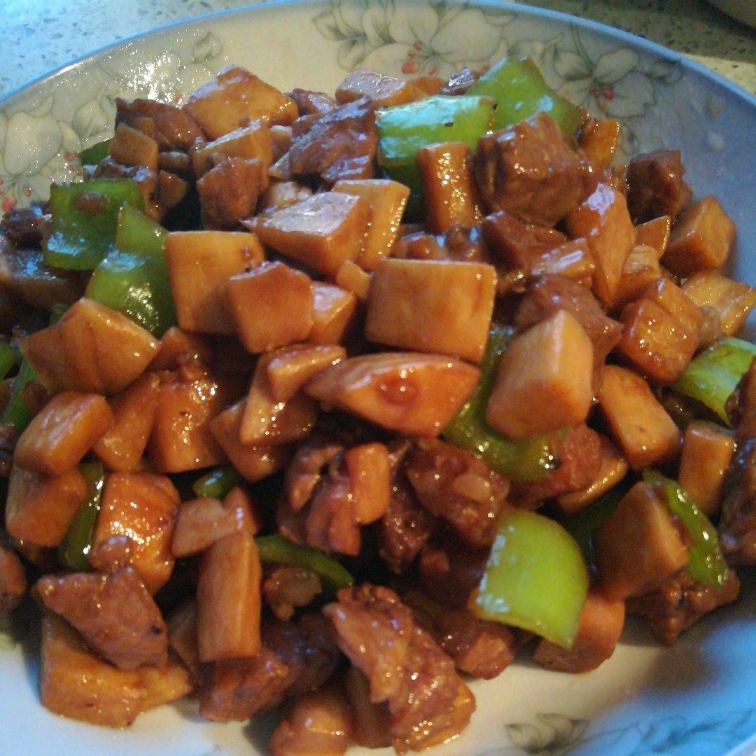 家常菜~杏鲍菇烧牛肉粒