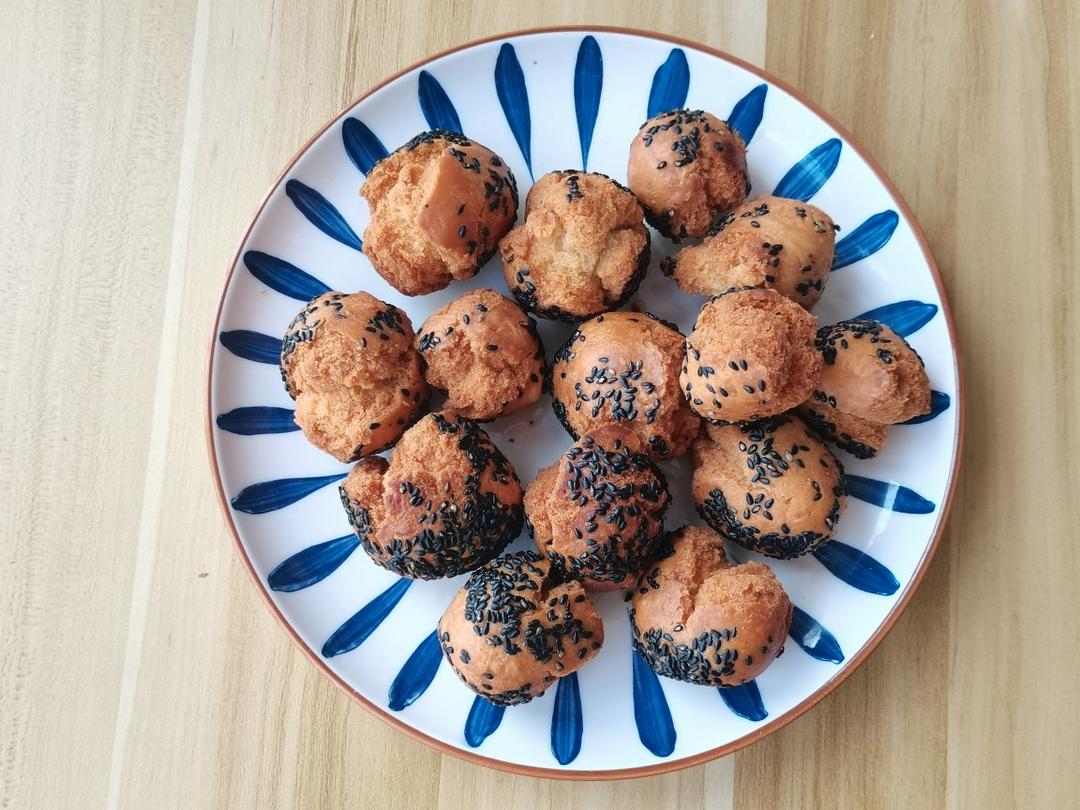 个个开口的开口笑