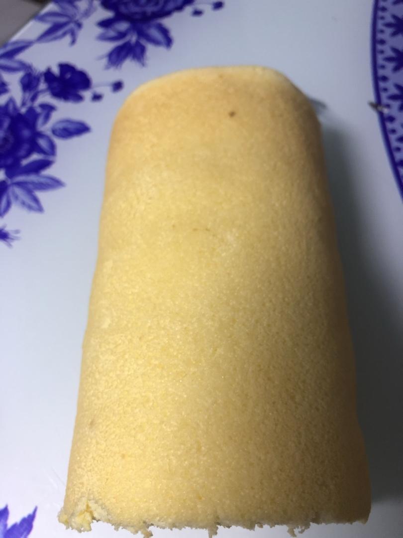超详细的瑞士卷奶油蛋糕卷原味蛋糕卷的制作方法 饱满不掉皮不开裂（附模具换算方法）