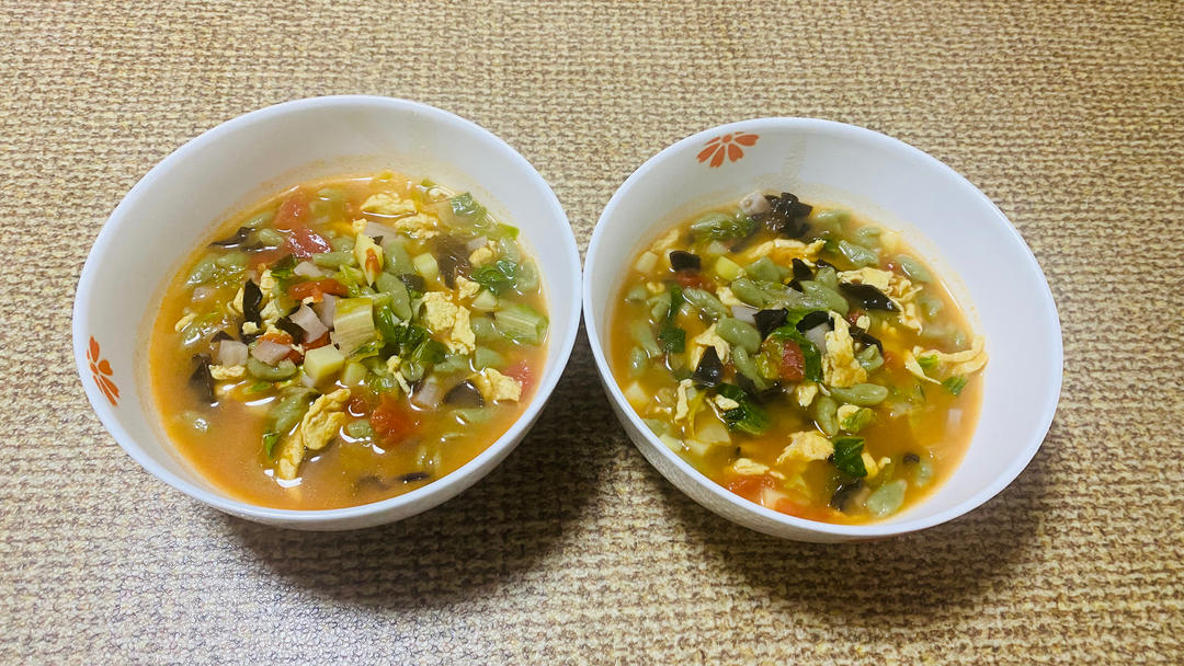 陕西骨汤烩麻食