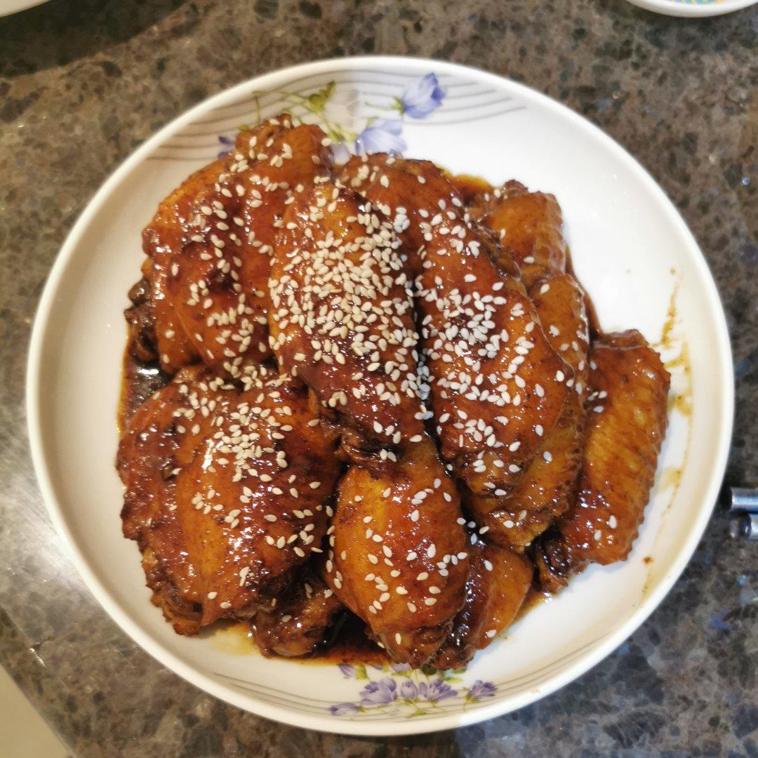 厨师长教你：“可乐鸡翅”的家常做法，味道鲜嫩可口，先收藏起来