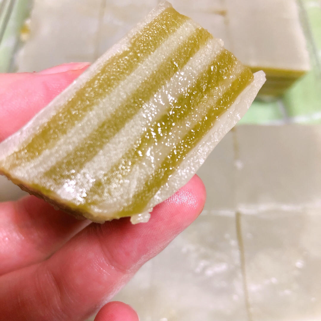 斑斓椰汁千层糕（一点不粘木薯粉版）