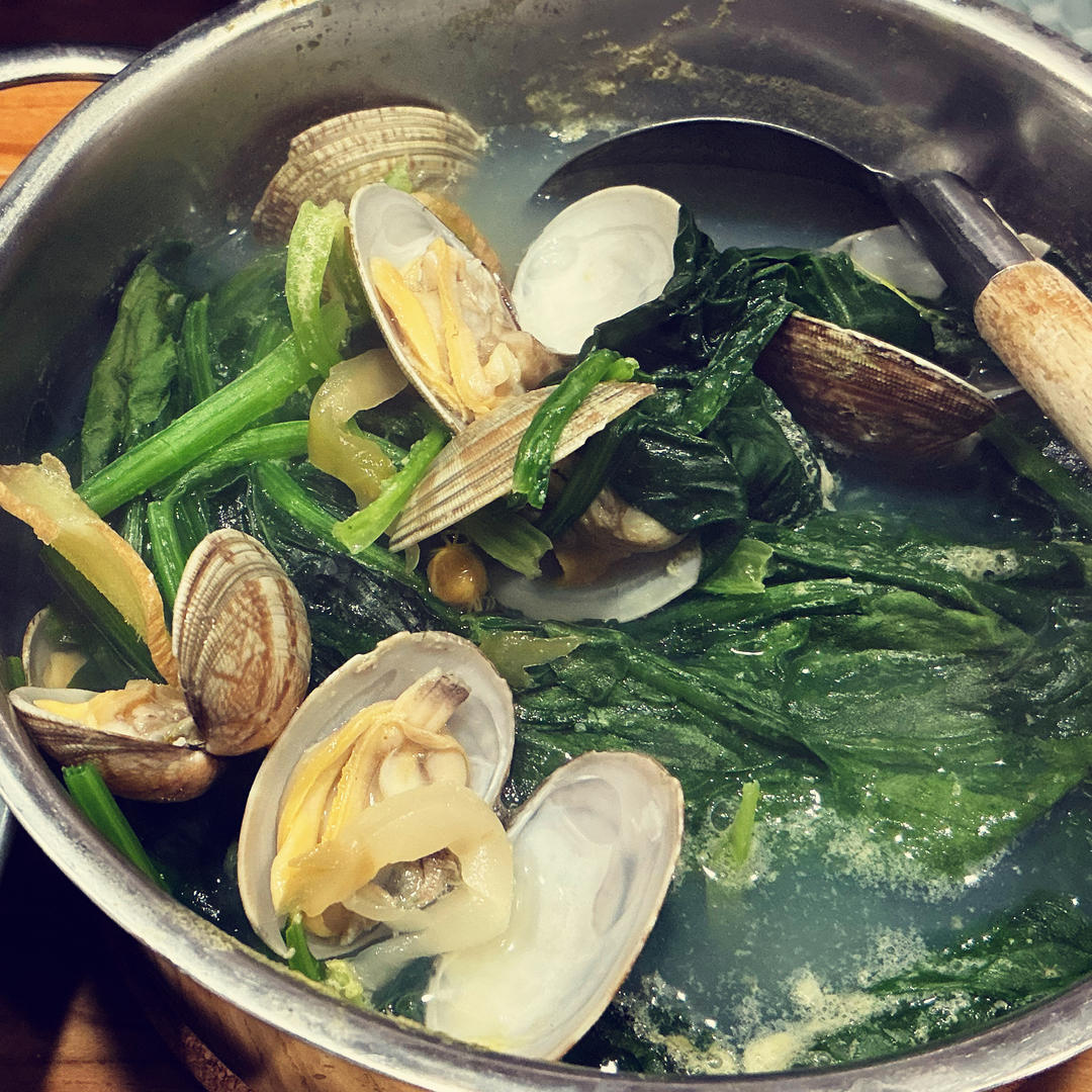 菠菜蛤蜊汤