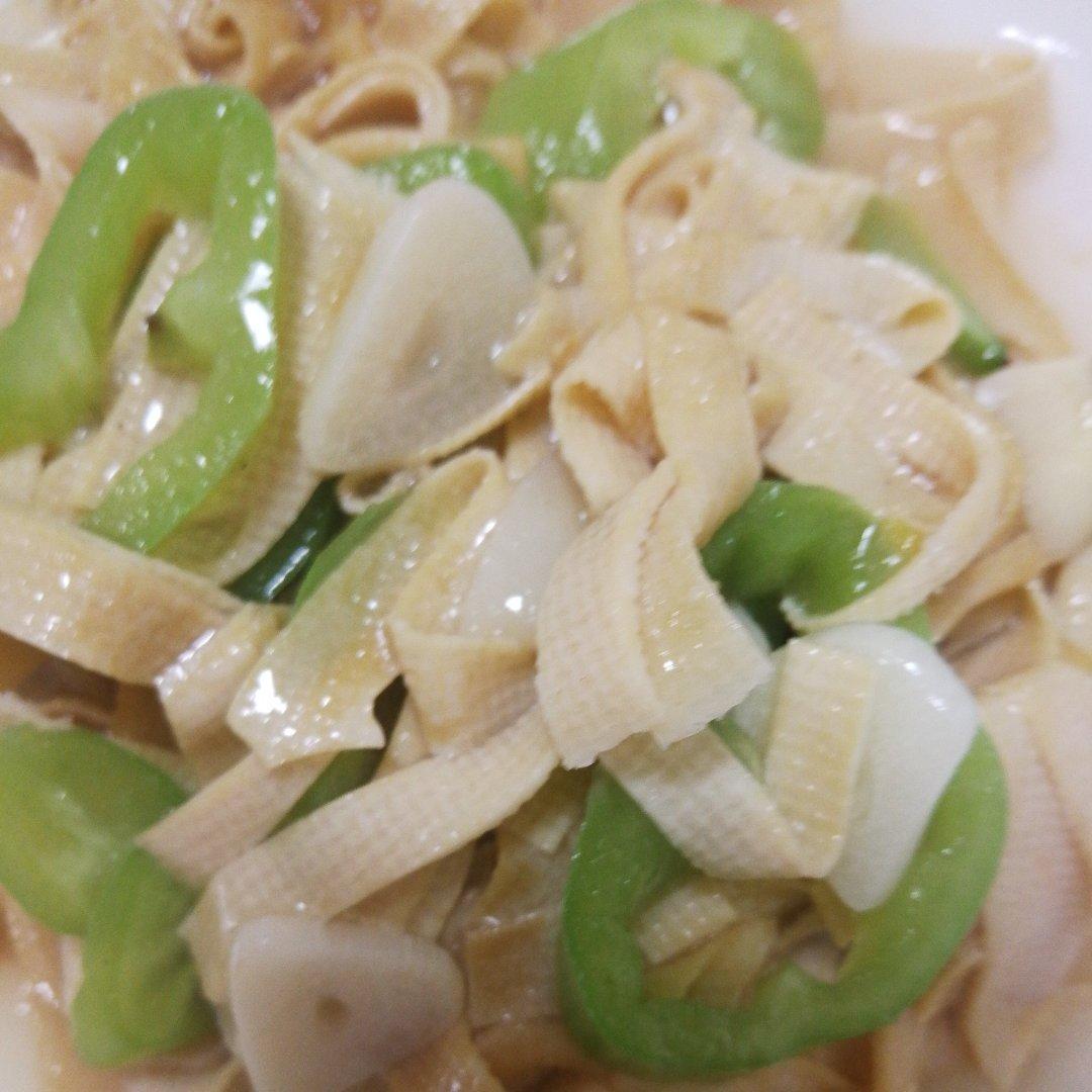 尖椒炒干豆腐