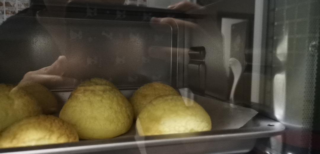 一口就爆浆的卡士达酥皮泡芙