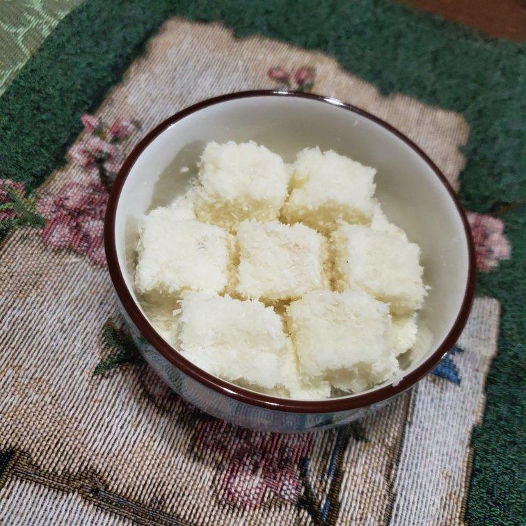 简单粗暴的牛奶椰蓉小方（两种配方任选）