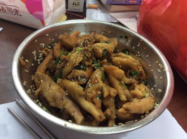 香辣蒜香凉拌爽脆鸡脚