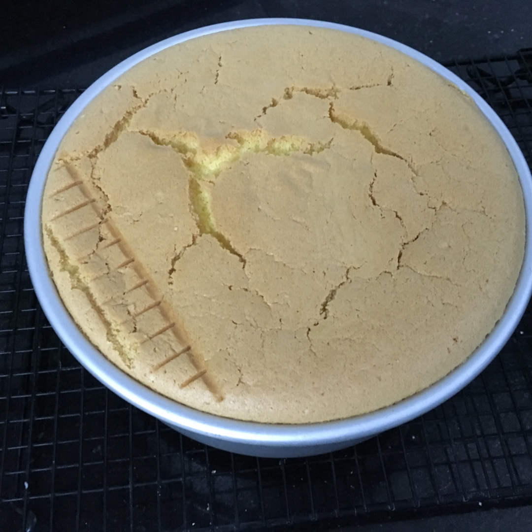 烤箱做蛋糕（戚风蛋糕的做法）