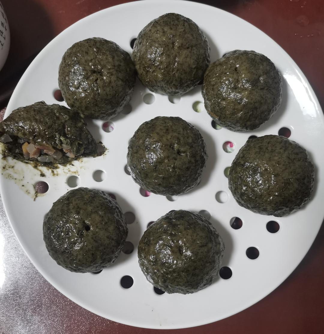 清明必吃的艾草青团
