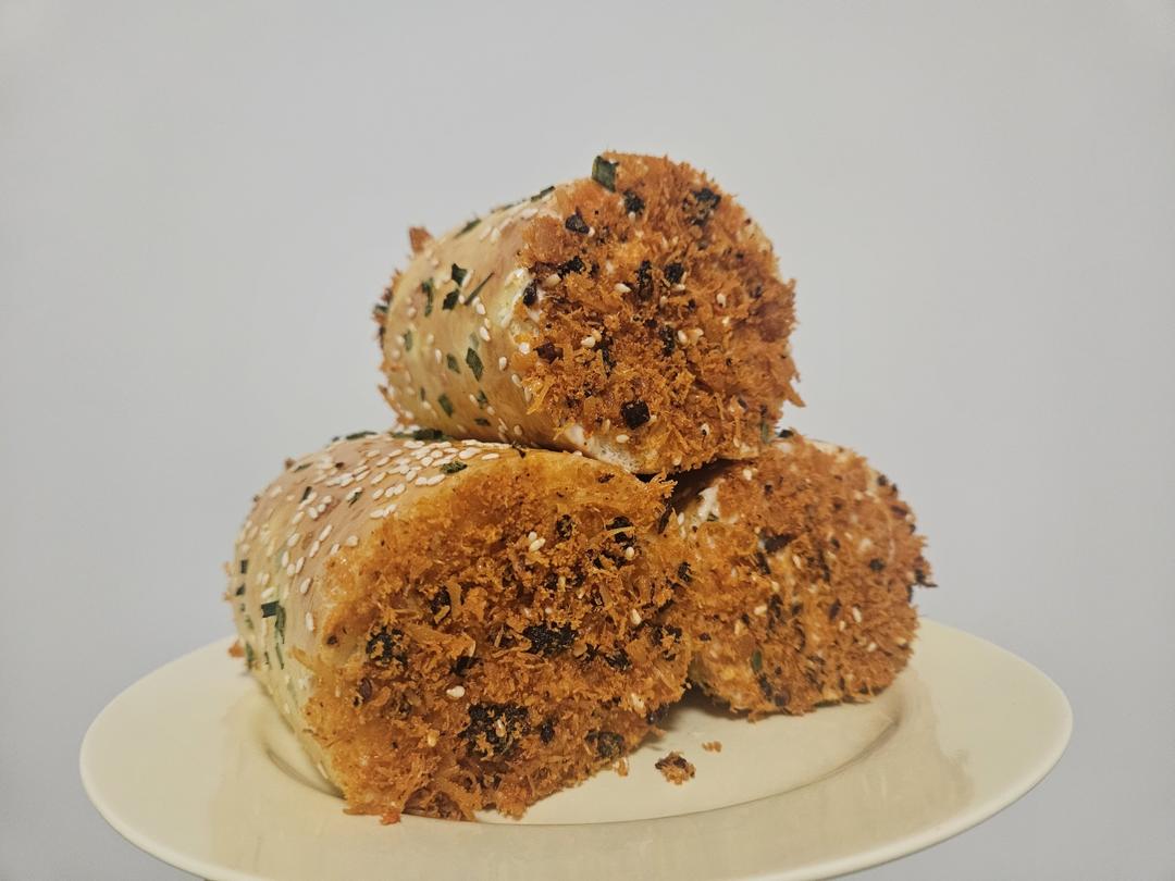 春游美食——肉松面包卷