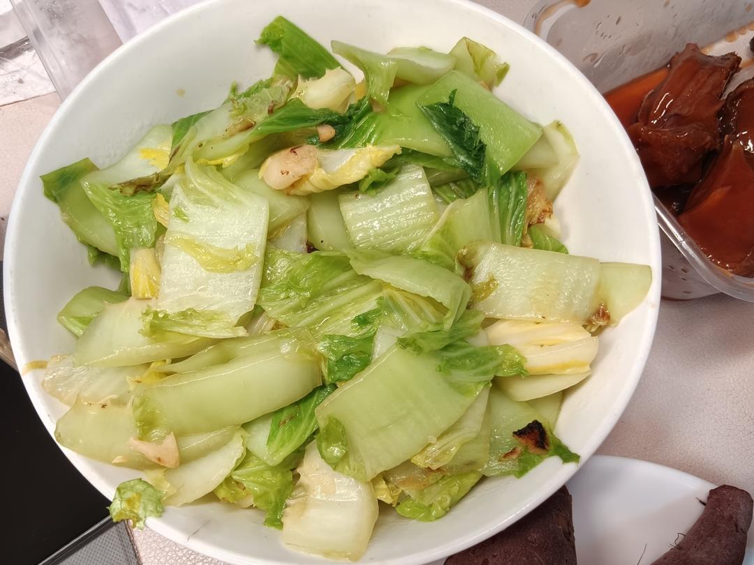 炝炒龙牙白菜