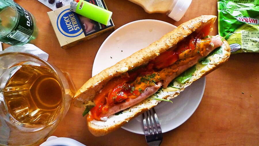 番茄鸡肉三明治