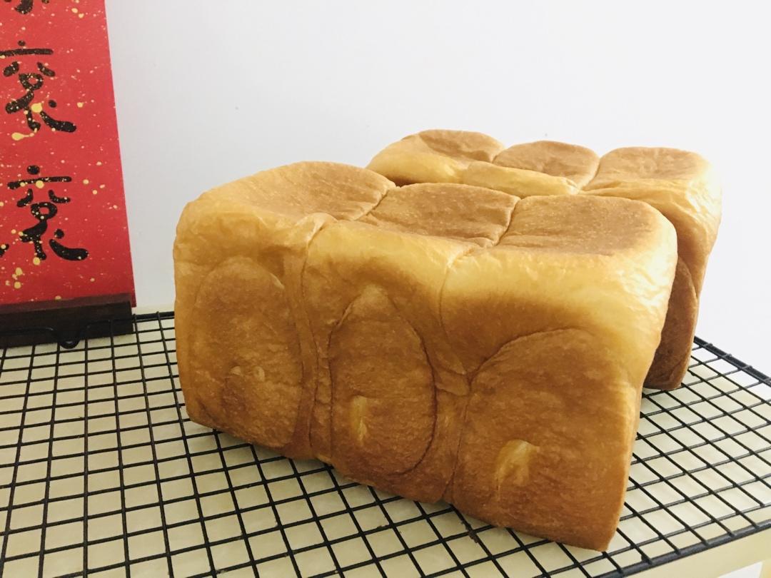好吃到犯规的网红「生吐司」