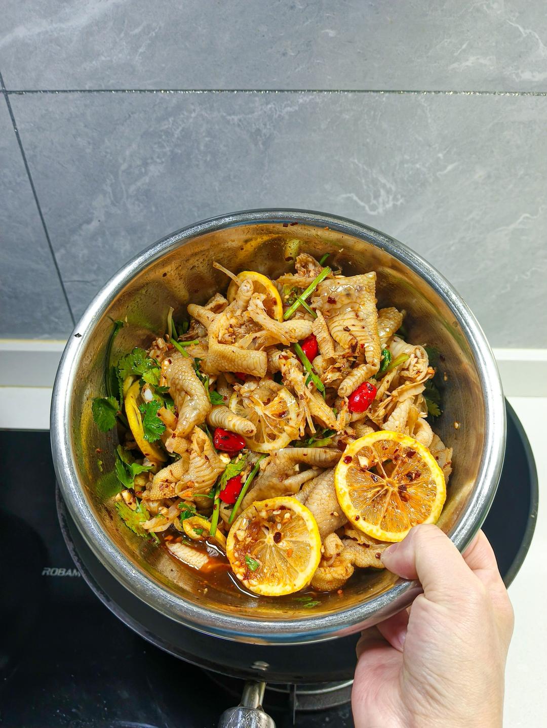 柠檬无骨酸辣凤爪