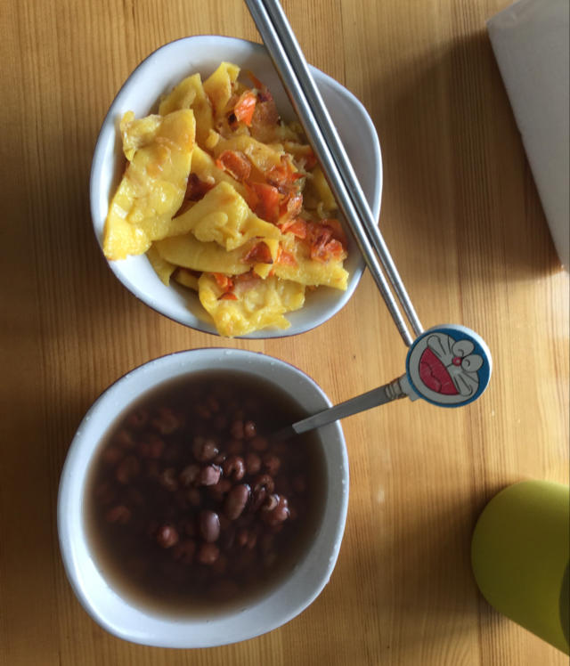 胡萝卜鸡蛋饼