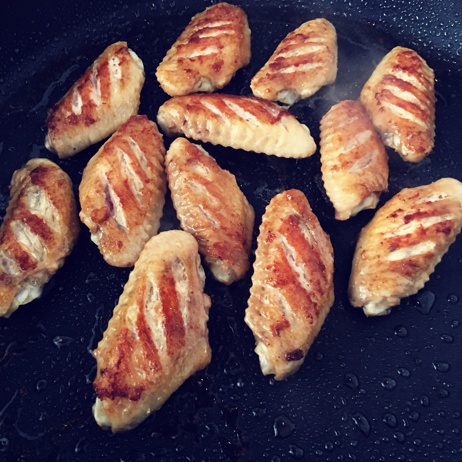 电饼铛煎鸡翅