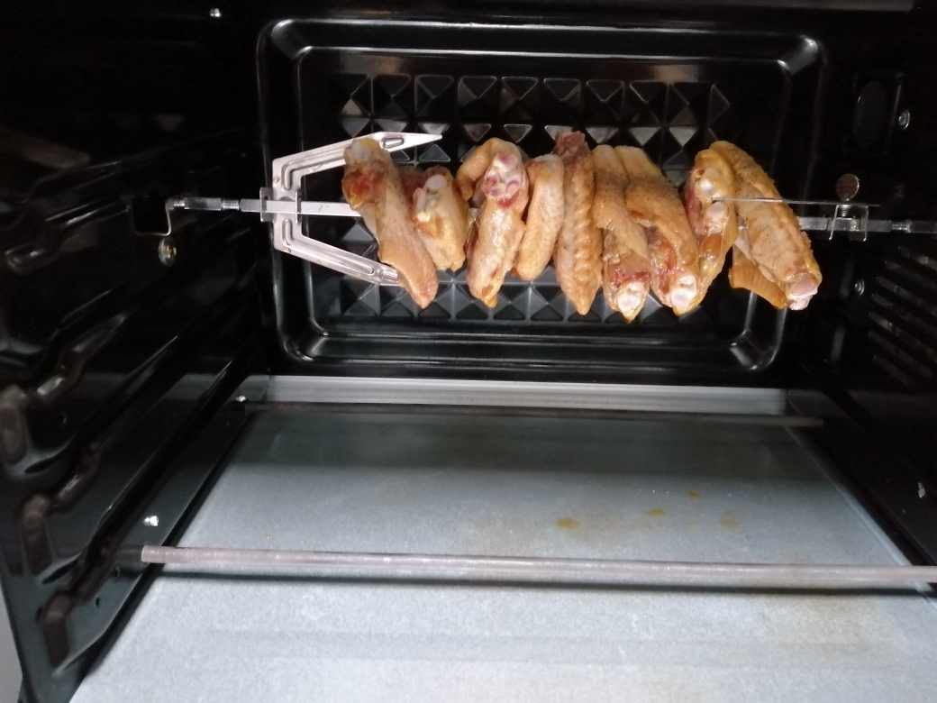 烤鸡翅烤箱极简版的做法 步骤4