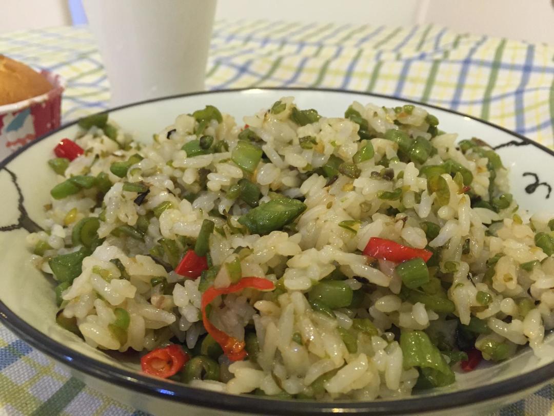 豆角炒饭的做法