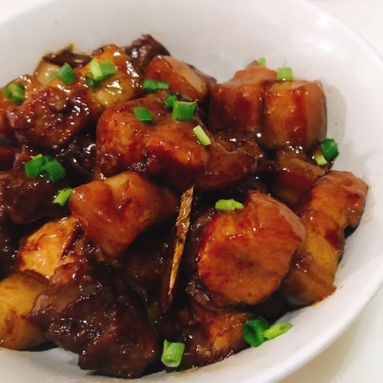 其实也不是很难的红烧肉烧蛋