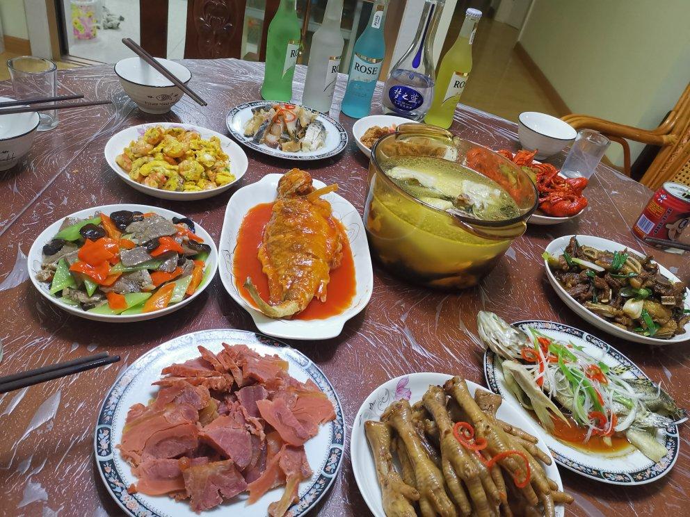 16道简单快捷的家常口味年夜饭菜谱，随便挑两样总有你喜欢的~