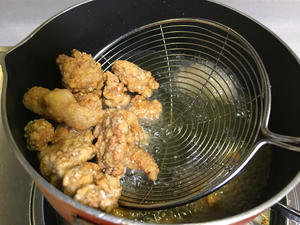 台湾小吃「盐酥鸡」的做法 步骤7
