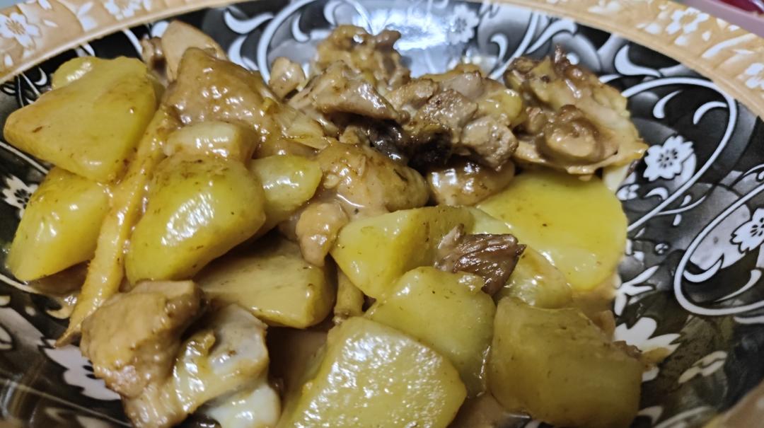 土豆焖鸡