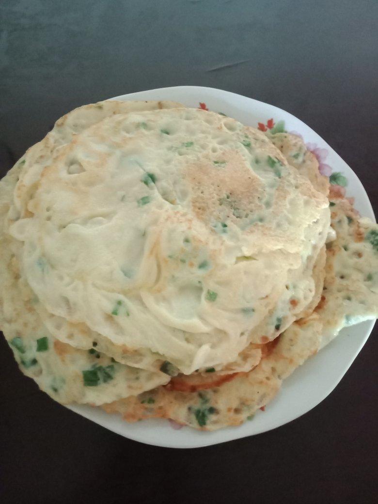 清风依旧绿做的韭菜鸡蛋摊饼