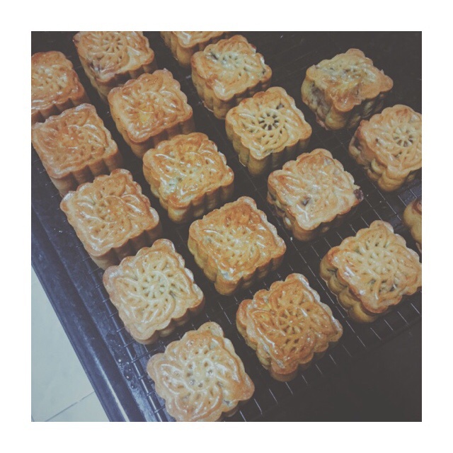 广式月饼——蛋黄莲蓉月饼